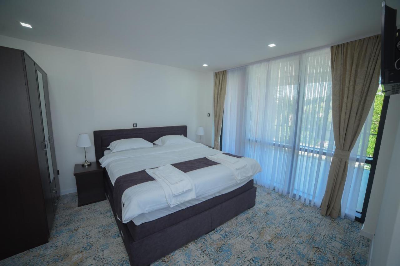 Motel Grand 大克拉杜沙 外观 照片