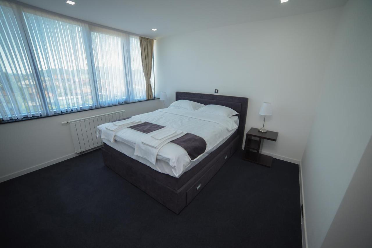 Motel Grand 大克拉杜沙 外观 照片