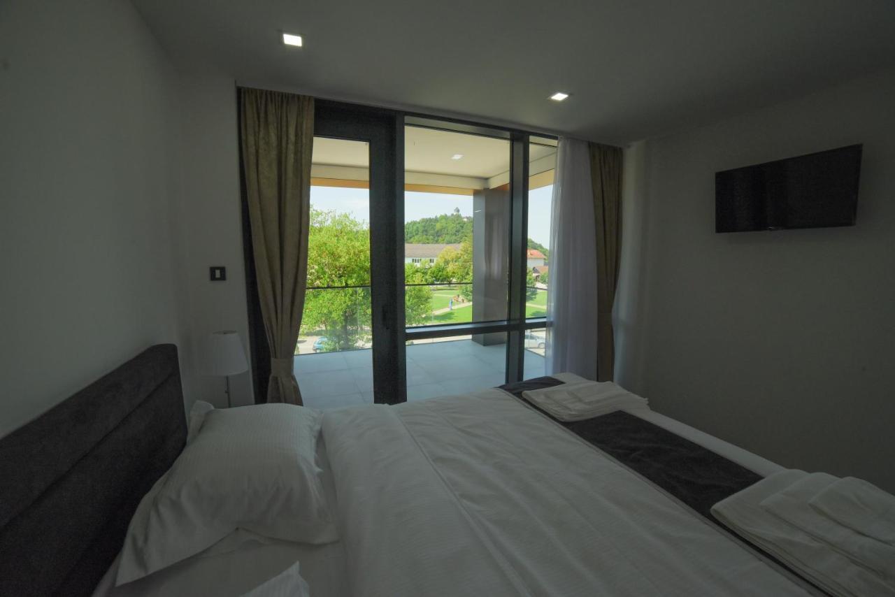 Motel Grand 大克拉杜沙 外观 照片